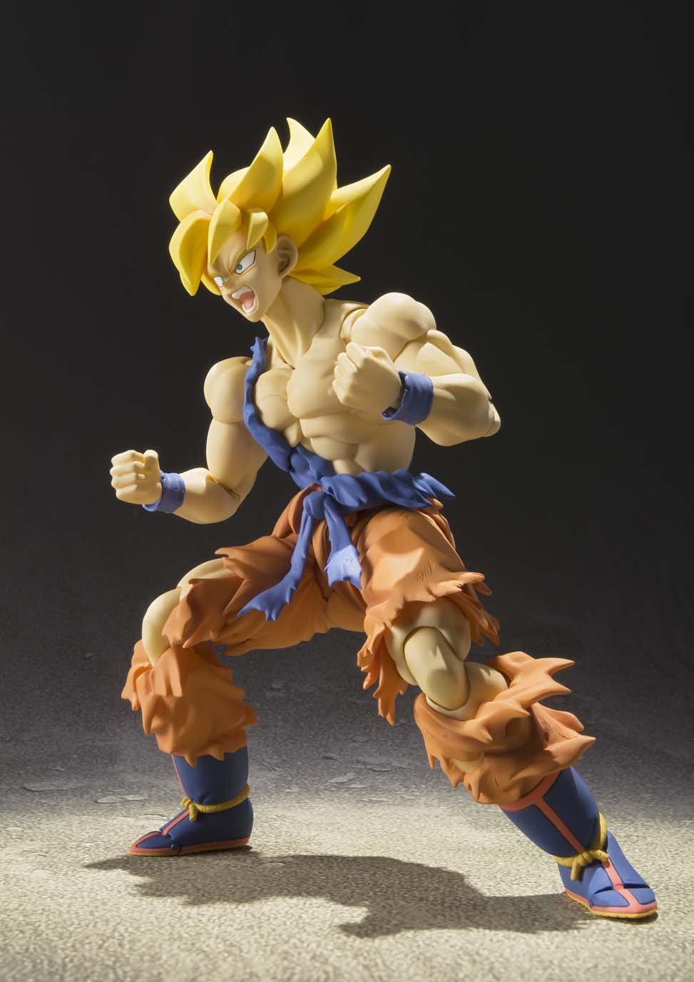 Figure - Dragon Ball Z "Son Goku Super Saiyan" S.H. Figuarts 15m. | Funko Universe, Planet of ...