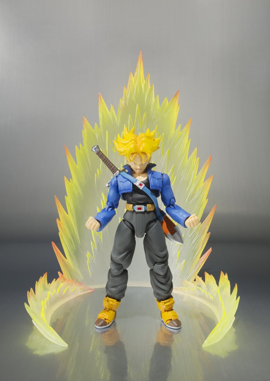 Figura Dragon Ball Z "Trunks" S.H. Figuarts 15cm