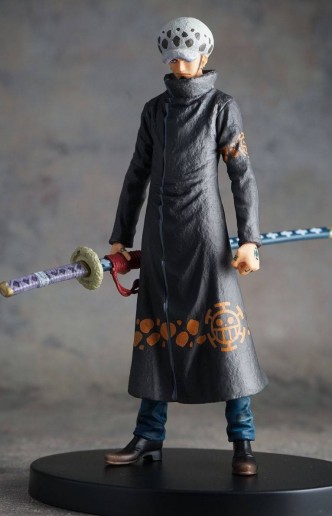 ONE PIECE DXF Grandline Men vol.18 "Trafalgar Law" 15,3cm.