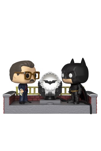 Pop! Movie Moment: Batman 80th w/ Light Up Bat Signal