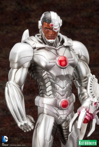 DC Comics ARTFX+ PVC Statue 1/10 Cyborg (New 52) 19 cm