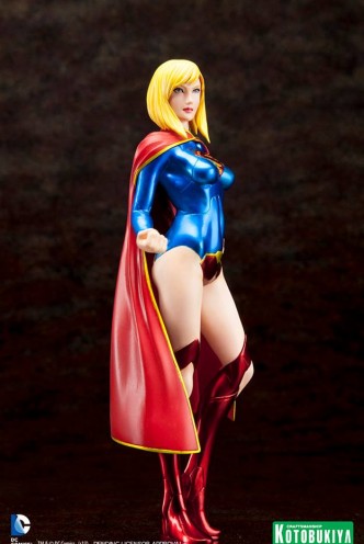 DC Comics Supergirl New 52 ARTFX Statue