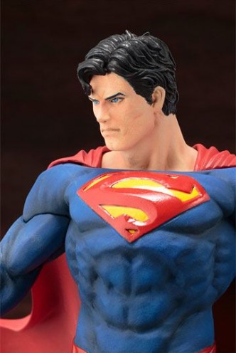 DC Comics - ARTFX+ PVC Statue 1/10 Superman