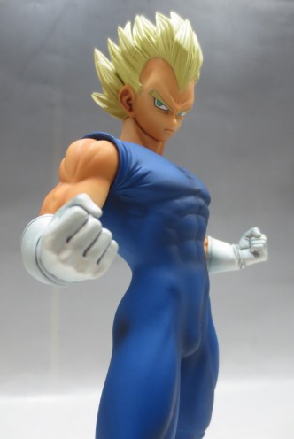 Dragon Ball Z Vegeta SSJ  Statue 25cm