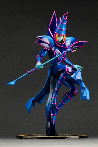 Yu-Gi-Oh Dark Magician ArtFX J Statue