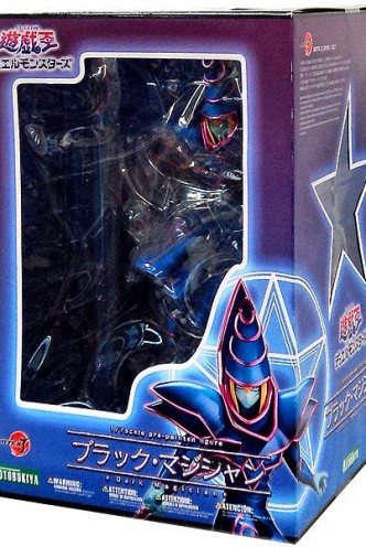 Yu-Gi-Oh Dark Magician ArtFX J Statue