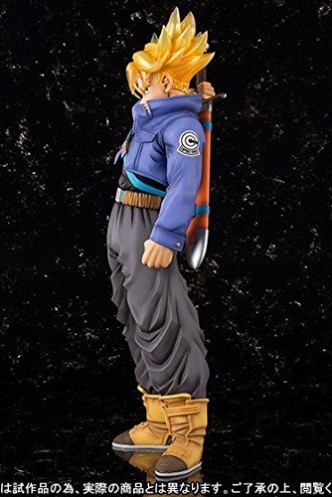 Estatue - Dragon Ball Z: Super Saiyan "Trunks" Figuarts ZERO EX