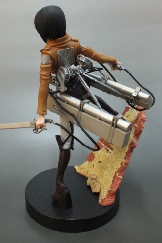 Figura - Ataque a los Titanes "Mikasa Ackerman" 19cm.