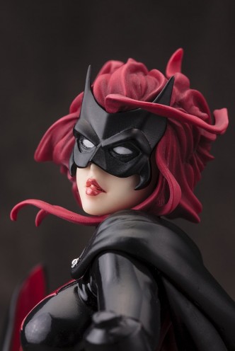 Figura - DC Comics "Batwoman" Bishoujo 25cm.