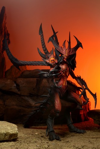 Figura - Diablo III Deluxe "Diablo Lord of Terror" 23cm.