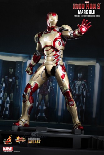 Figura Diecast - IRON MAN 3 "Mark XLII" Hot Toys 