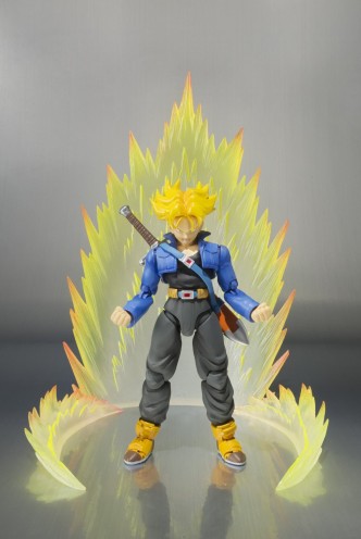 Figura - Dragon Ball Z "Trunks" S.H. Figuarts 15cm."Premium Color Edition"