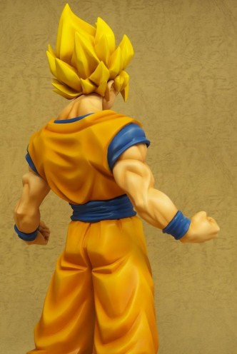 Gigantic Series Son Goku (Super Saiyan) (PVC Figure) 46cm.