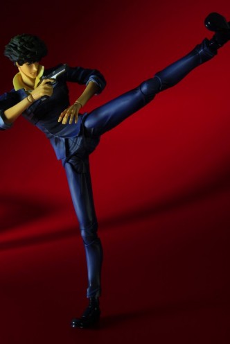 Figura Play Arts Kai - Cowboy Bebop "Spike Spiegel" 24,8cm.