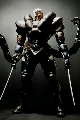 Figure Play Arts Kai - Metal Gear Solid 2 "Solidus Snake"