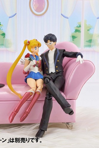 S.H. Figuarts Tuxedo Mask "Sailor Moon" Figure