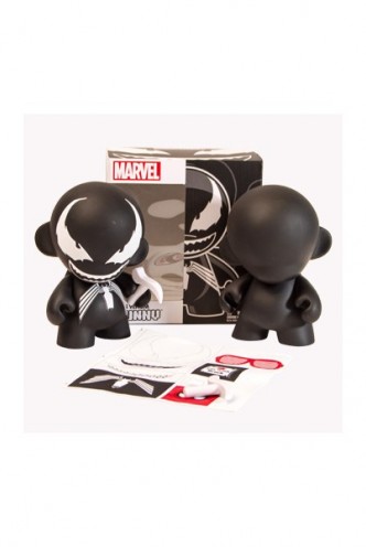 Kidrobot x Marvel Venom MUNNY Superhero Toy 4-Inch Artist: You! 