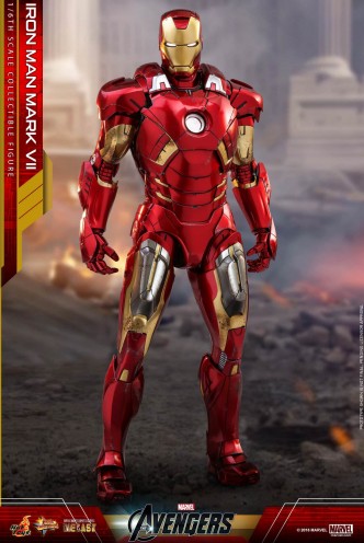 Marvel: Avengers -  Diecast Iron Man Mark VII Hot Toys Figure