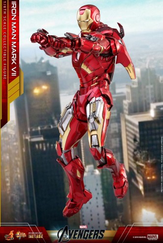 Marvel: Avengers -  Diecast Iron Man Mark VII Hot Toys Figure