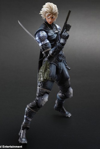 Metal Gear Solid 2 Sons of Liberty Play Arts Kai Figura Raiden 28 cm