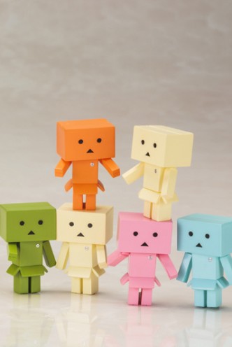 Mini figuras - One Coin - YOTSUBA - Danboard Nano Flavors 3cm.