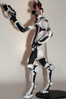 Figura - Mass Effect 3 Serie 2 "Mordin" 18cm.