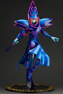 Estatua ArtFX - Yu-Gi-Oh! "Dark Magician" 30,5cm.