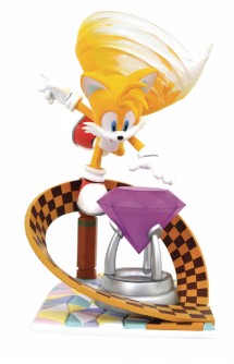Diamond Select Tails Gallery Sonic PVC Statue